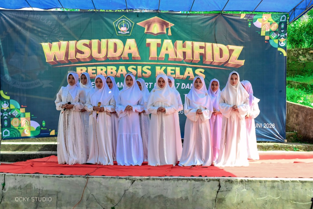 WISUDA TAHFIDZ BERBASIS KELAS